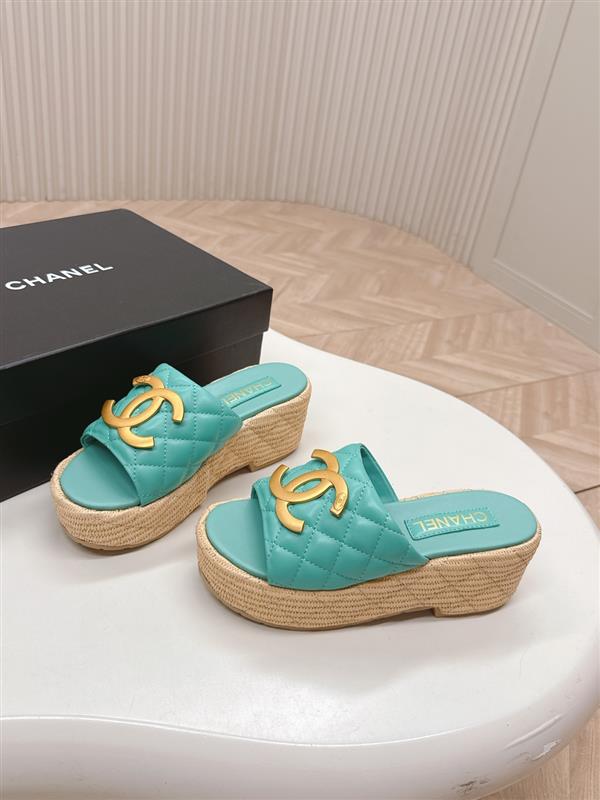 2025112818443457 270